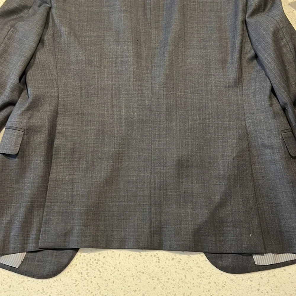 Hickey Freeman grey suit 42R | beautiful details - Picture 7 of 9